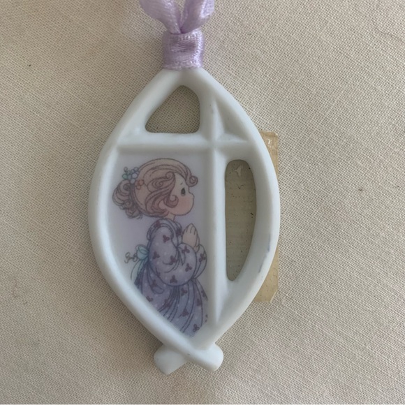 Enesco Precious Moments Porcelan Oraments with Ribbons Set of 5 - Picture 6 of 11